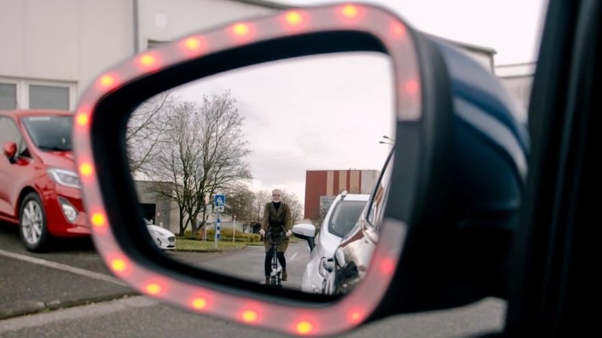 NEW CAR TECH COULD BE JUST WHAT CYCLISTS WANT – A WARNING THAT HELPS STOP DRIVERS ‘DOORING’ THEM